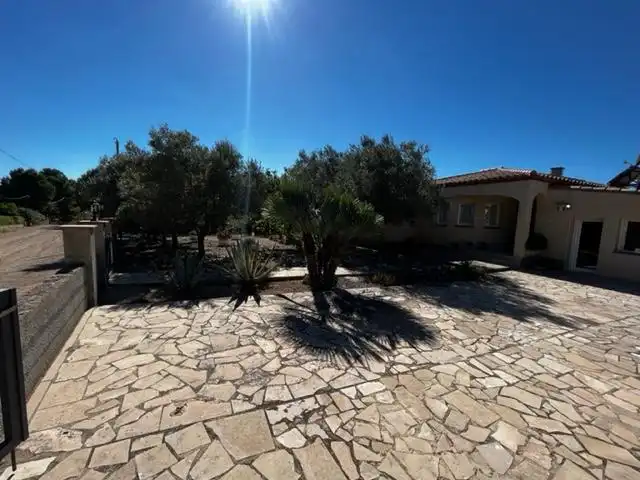 Detached house with pool for sale in del Centre, imagen 34