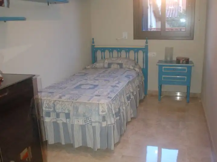 Habitación de Piso en venta en L'Hospitalet de Llobregat con Aire acondicionado, Terraza y Balcón