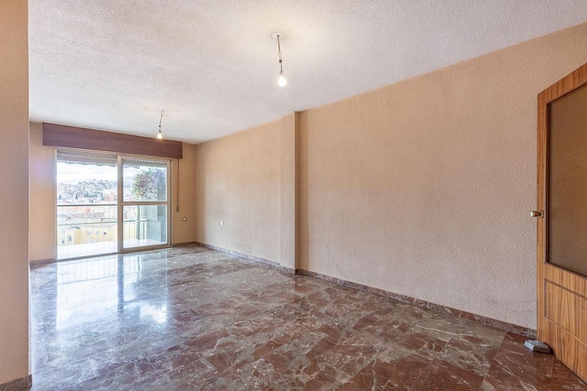 Attic for sale in  Granada Capital  with Private garden, Parquet flooring and Terrace