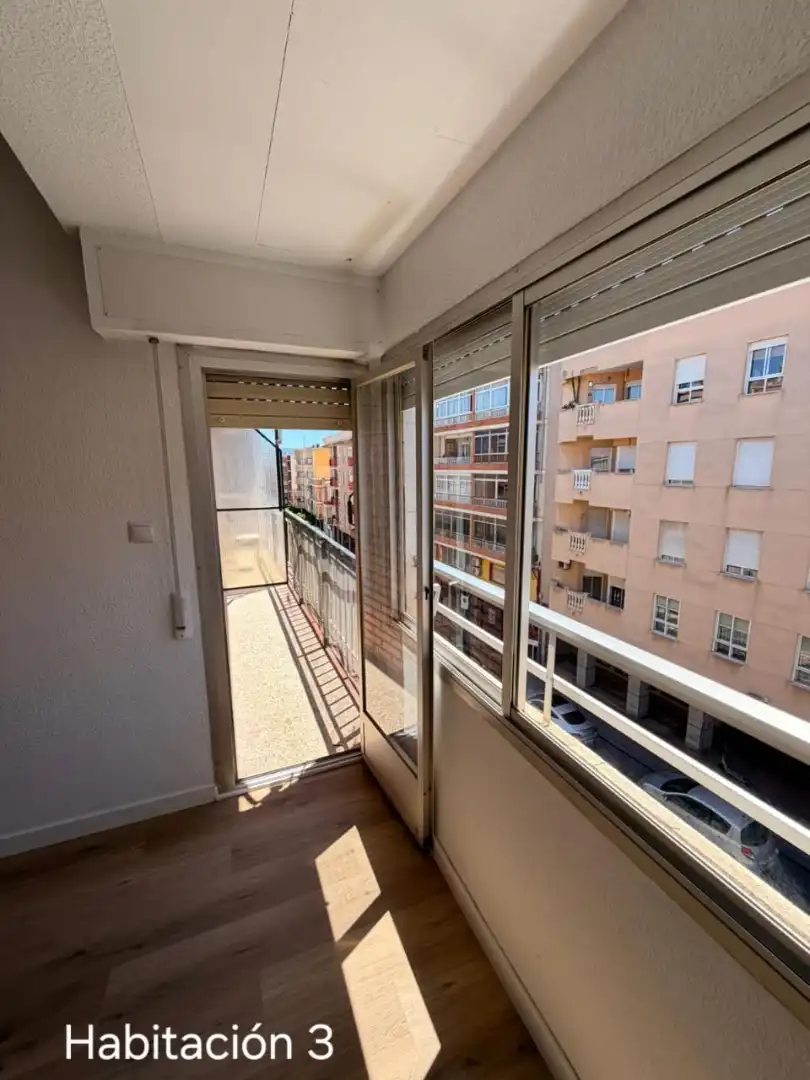 Terraza de Piso para compartir en Murcia con Amueblado, Horno y Lavadora