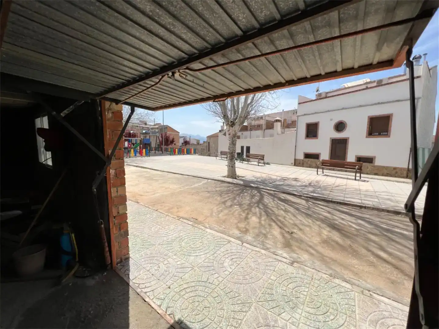 Aparcament de Casa adosada en venda en Begíjar amb Jardí privat, Traster i Piscina