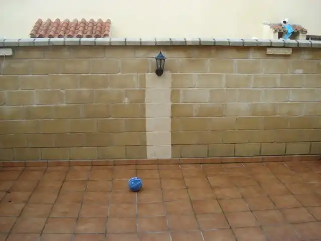 Terrassa de Casa adosada de lloguer en Algeciras amb Aire condicionat, Traster i Moblat
