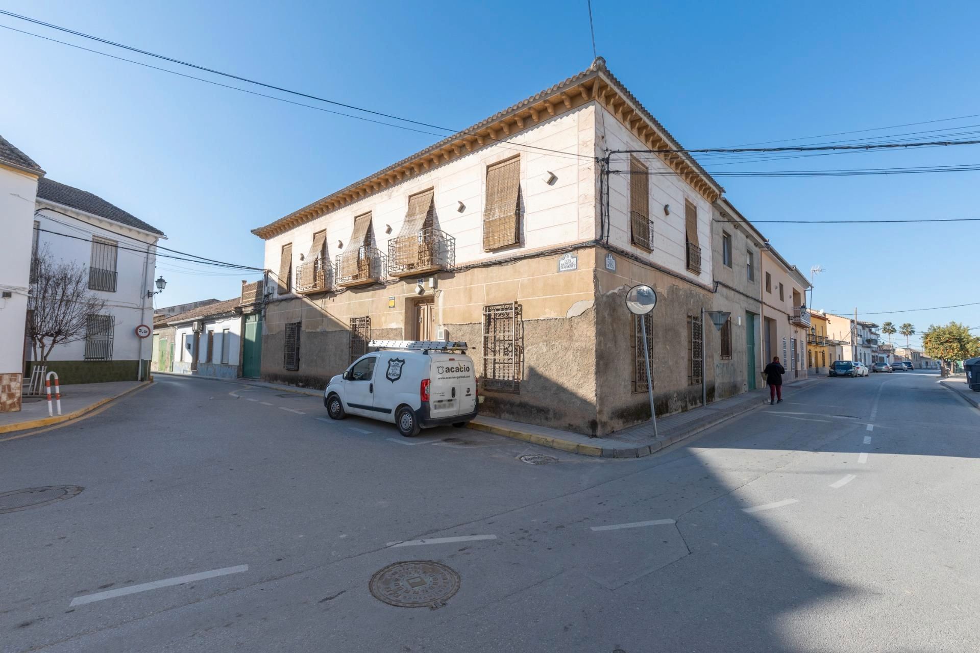 Exterior view of House or chalet for sale in Fuente Vaqueros  with Terrace, Storage room and Balcony