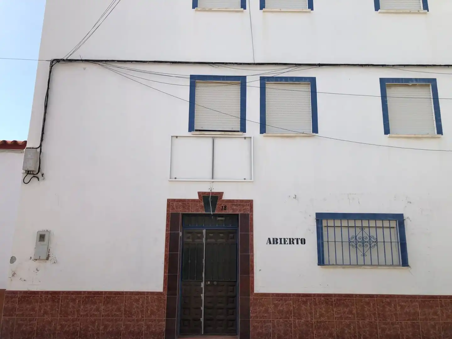 Vista exterior de Edificio en venta en Algeciras