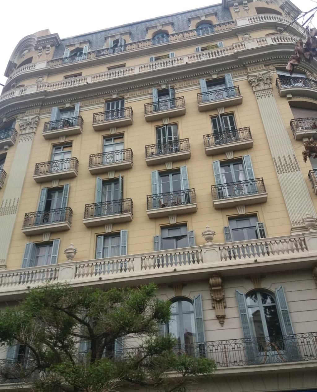 Exterior view of Premises for sale in  Barcelona Capital
