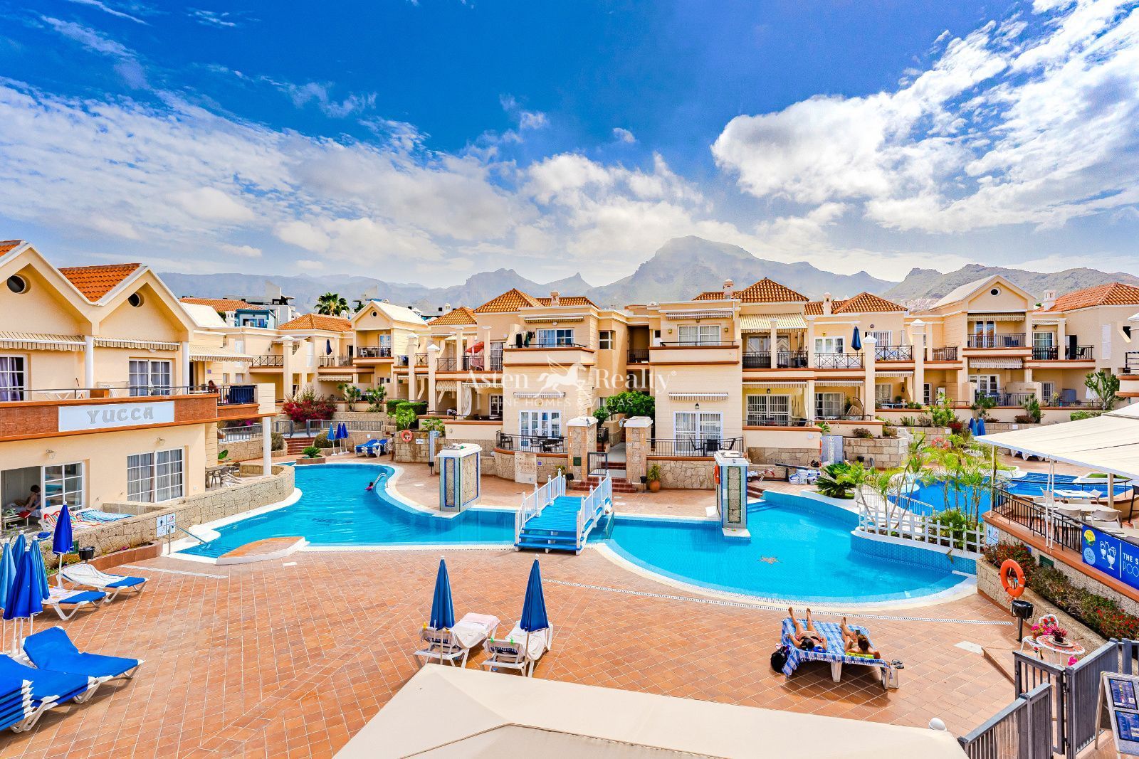 Vista exterior de Apartament en venda en Granadilla de Abona amb Terrassa, Piscina i Moblat