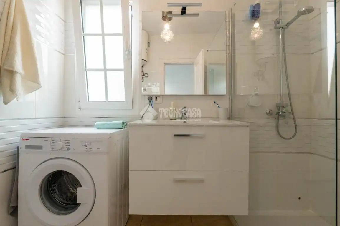 Baño de Piso en venta en Granadilla de Abona con Aire acondicionado, Trastero y Balcón
