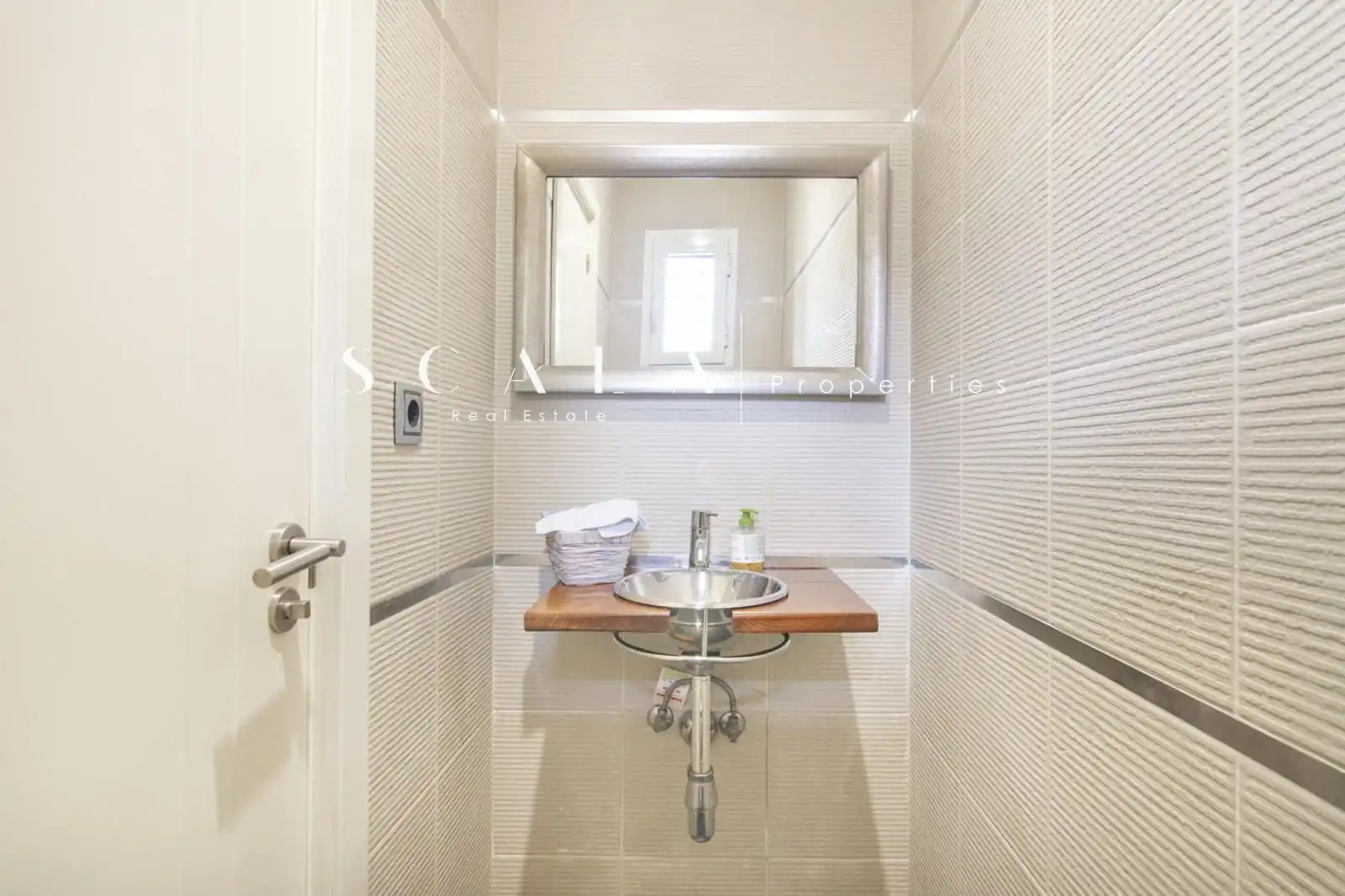 Houses for rent in SAXIFRAGA, Castilla