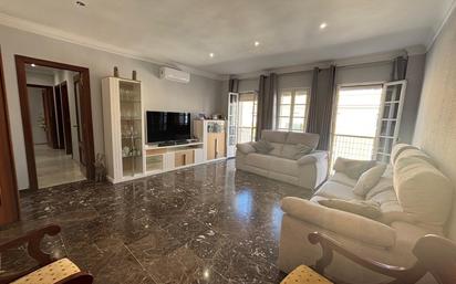 Living room of Flat for sale in Jerez de la Frontera  with Air Conditioner, Heating and Parquet flooring