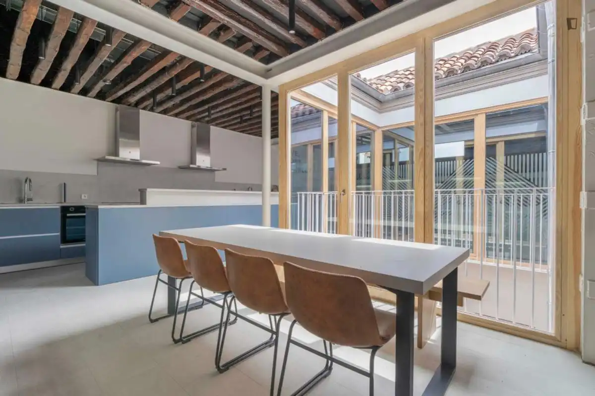 Dining room of Houses for share in Madrid  with Heating, Furnished and Oven
