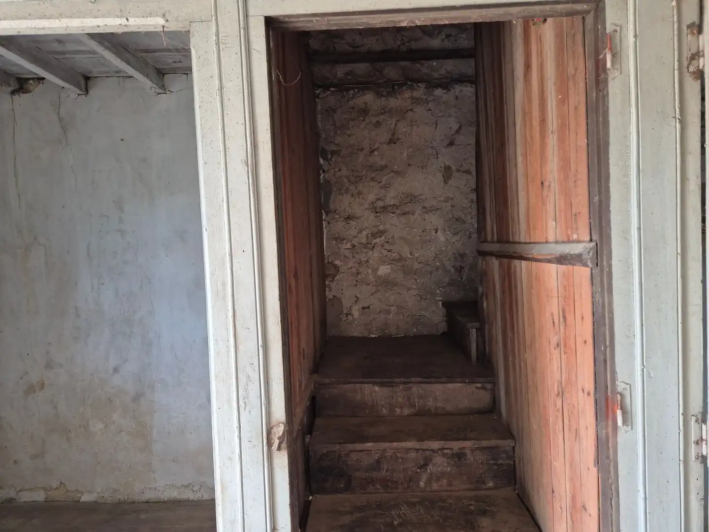 Houses for sale in Nava  with Storage room and Swimming Pool