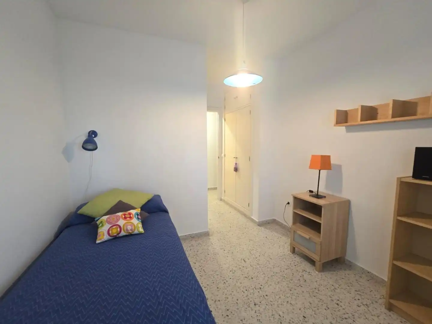 Dormitori de Planta baixa de lloguer en Jerez de la Frontera amb Aire condicionat, Terrassa i Moblat