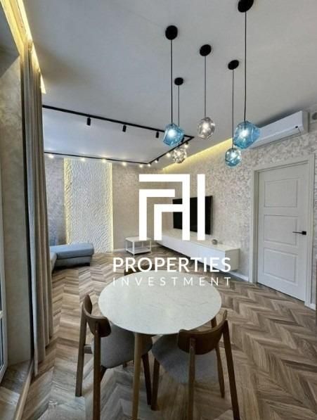 Exterior view of Flat for sale in  Barcelona Capital  with Air Conditioner, Heating and Parquet flooring