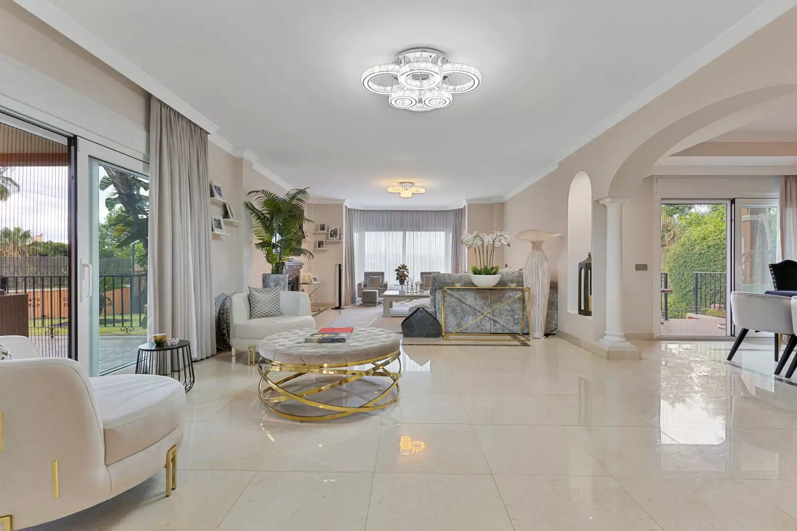 Living room of Houses for sale in Benalmádena  with Air Conditioner, Heating and Private garden