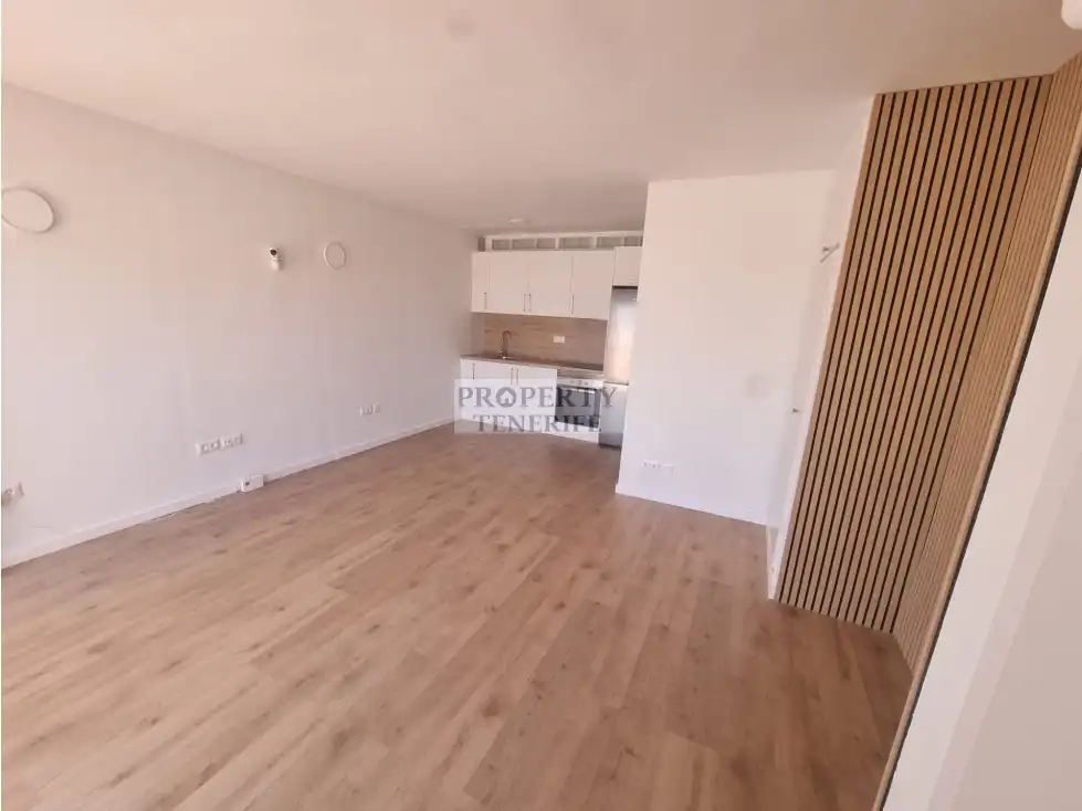 Estudio en venta en Adeje con Piscina