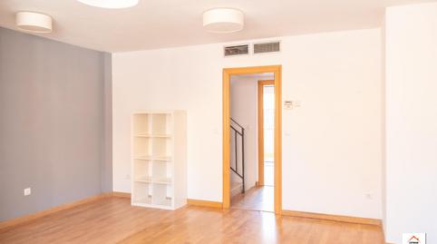 Foto 3 de Casa adosada en venda a Avenida Avenida de Zaragoza, 23, Pinseque, Zaragoza