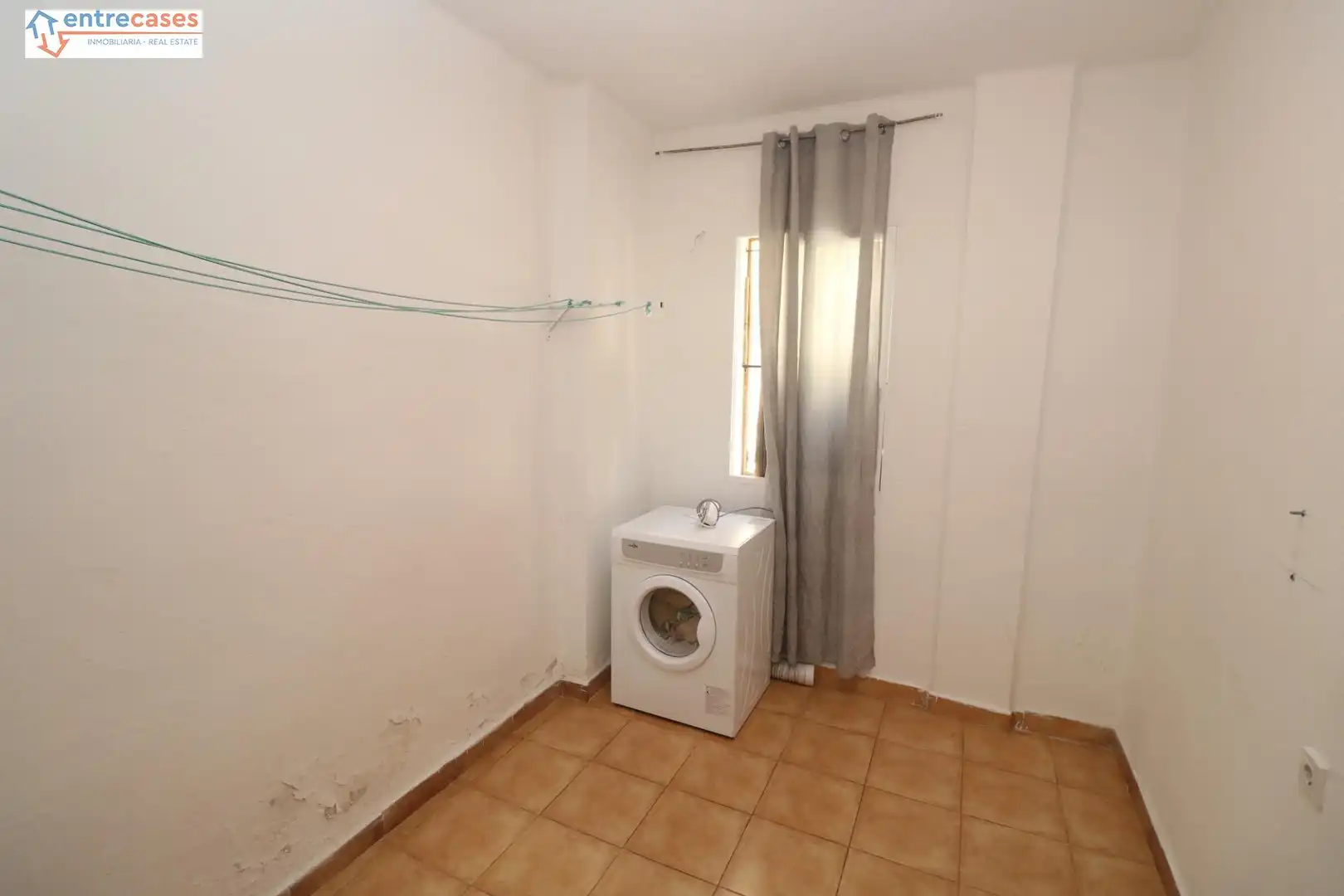 Habitación de Planta baja en venta en Sagunto / Sagunt con Aire acondicionado
