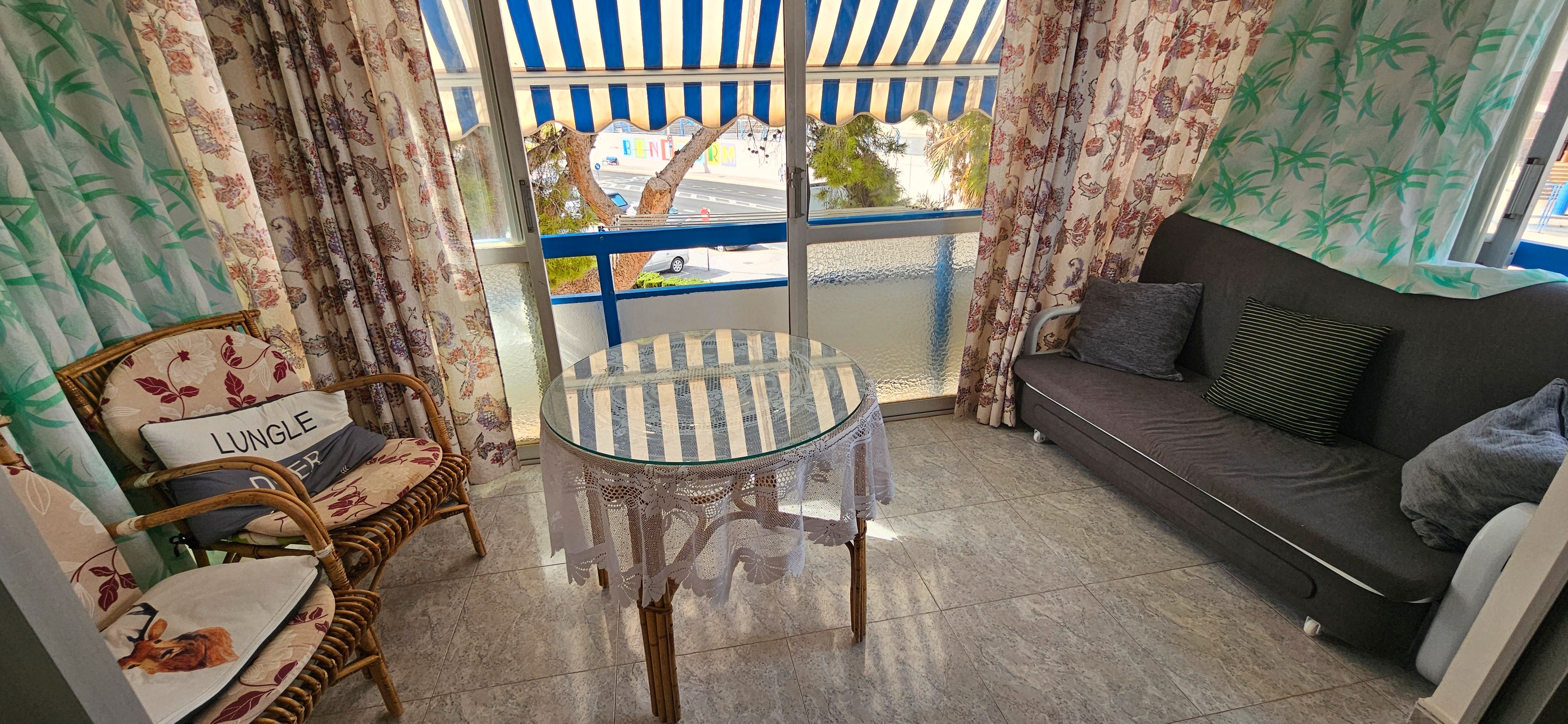 Dormitori de Apartament en venda en Benidorm amb Piscina, Moblat i Piscina comunitària