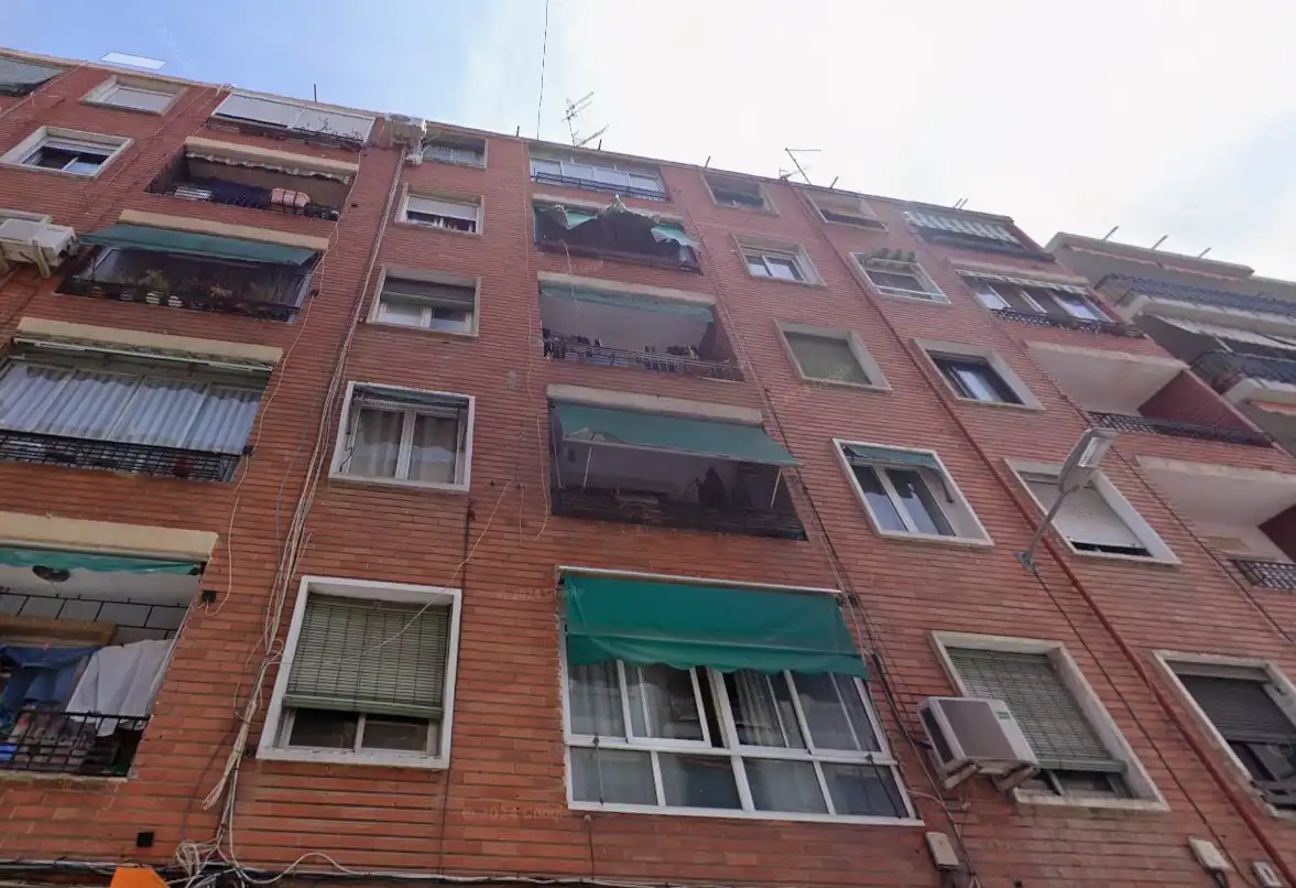 Piso con terraza en venta en Pare Viñas 54