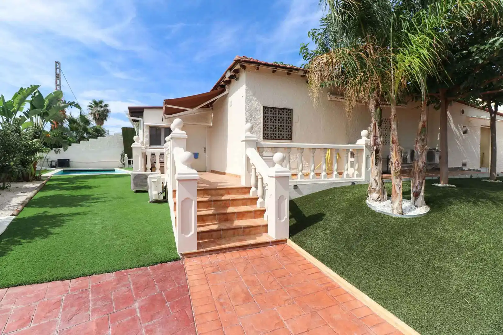 Außenansicht von Haus oder Chalet zur Miete in La Nucia mit Klimaanlage, Heizung und Privatgarten