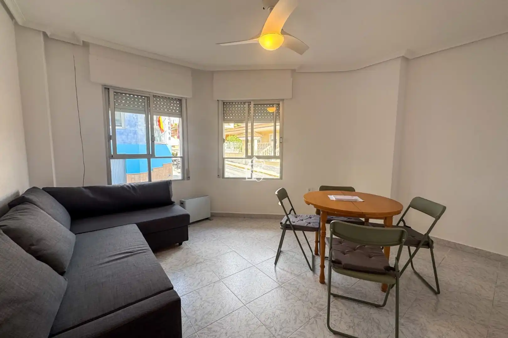 Sala de estar de Apartamento de alquiler en San Miguel de Salinas con Horno y Lavadora