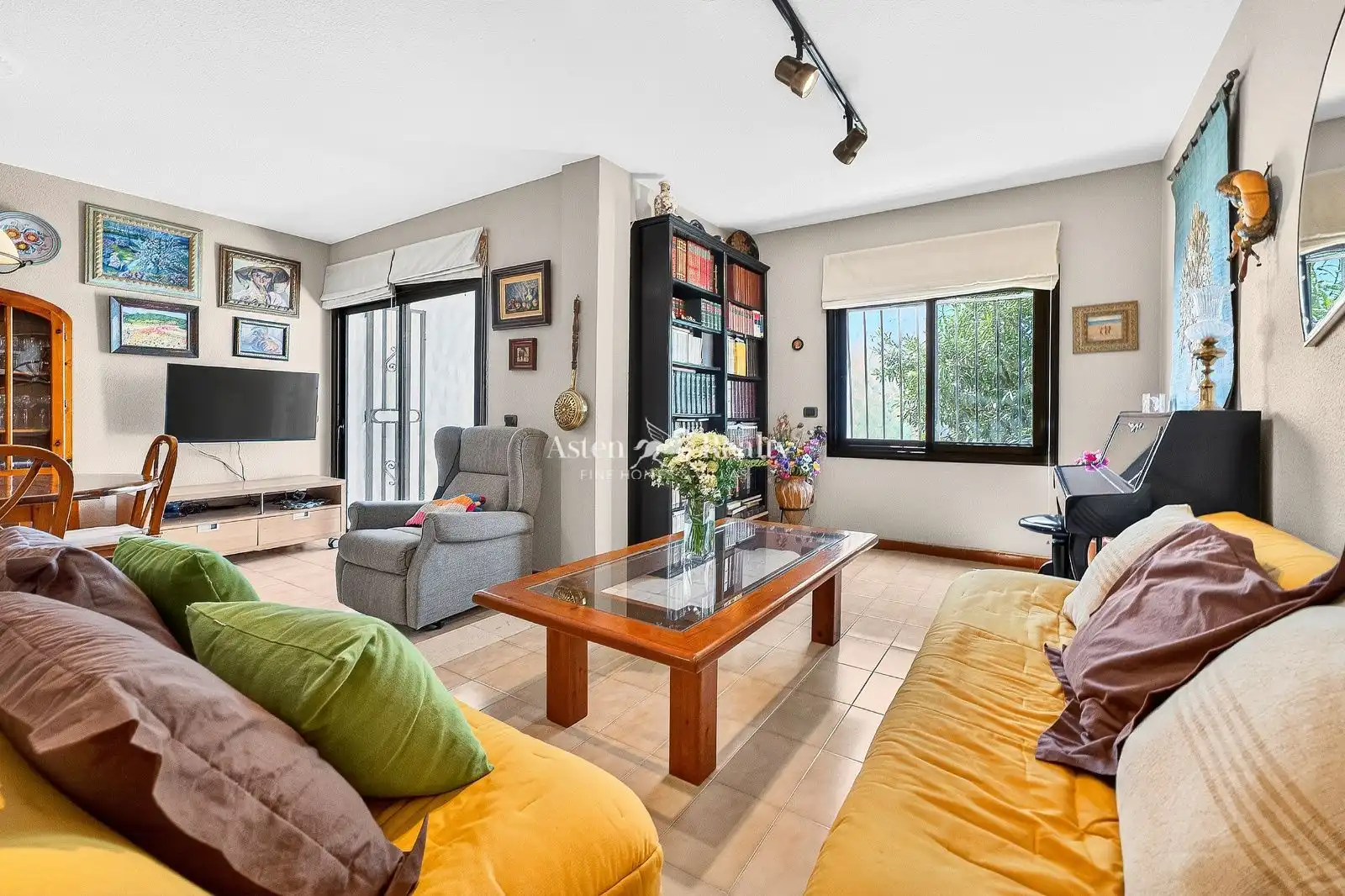 Living room of Detached homes for sale in Adeje  with Private garden, Terrace and Storage room