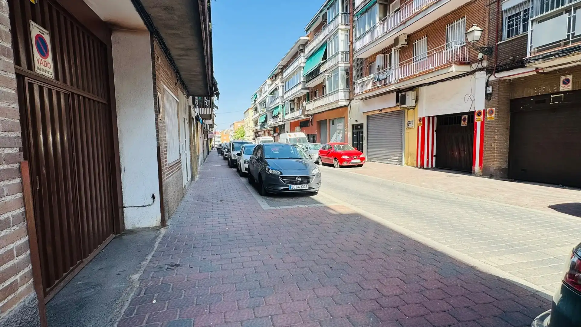 Exterior view of Garage for sale in Madrid