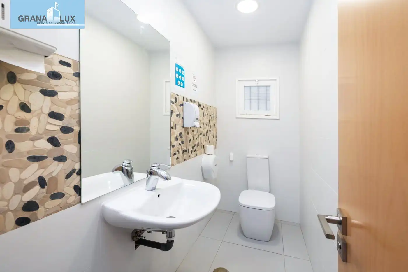 Business premises for sale in Genil, imagen 29