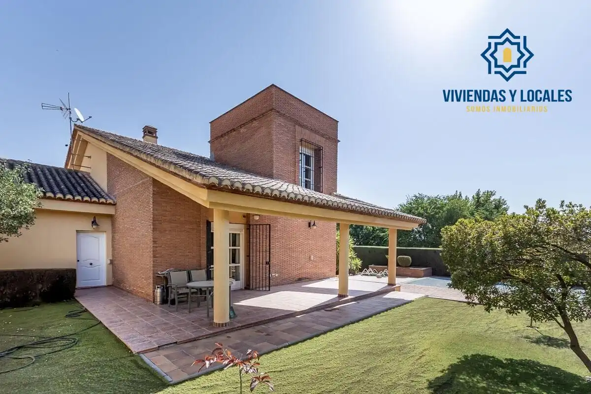 Villa mit Pool zum Verkauf in Calle Olivo, imagen 2