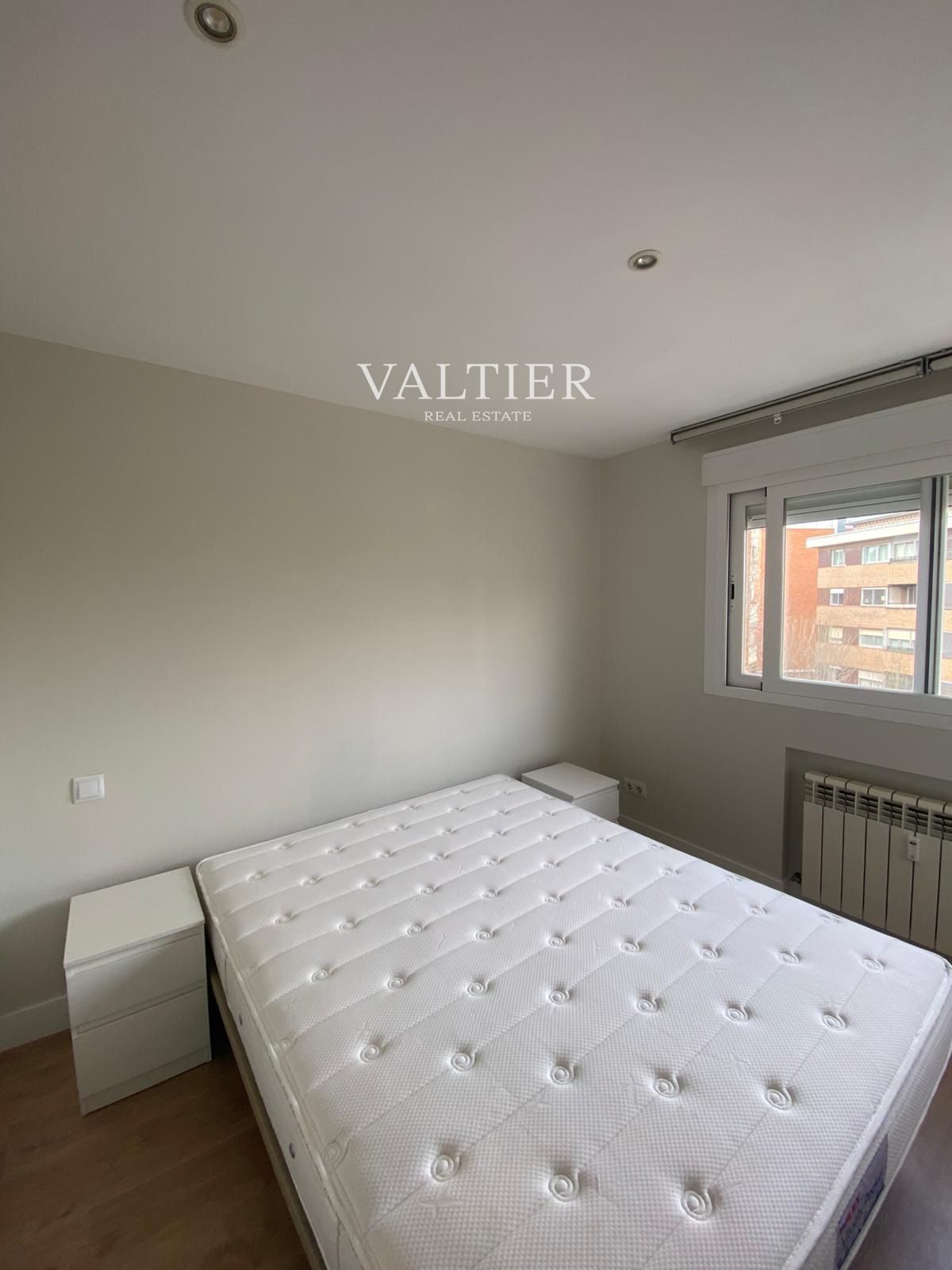 Dormitori de Pis de lloguer en  Madrid Capital amb Aire condicionat