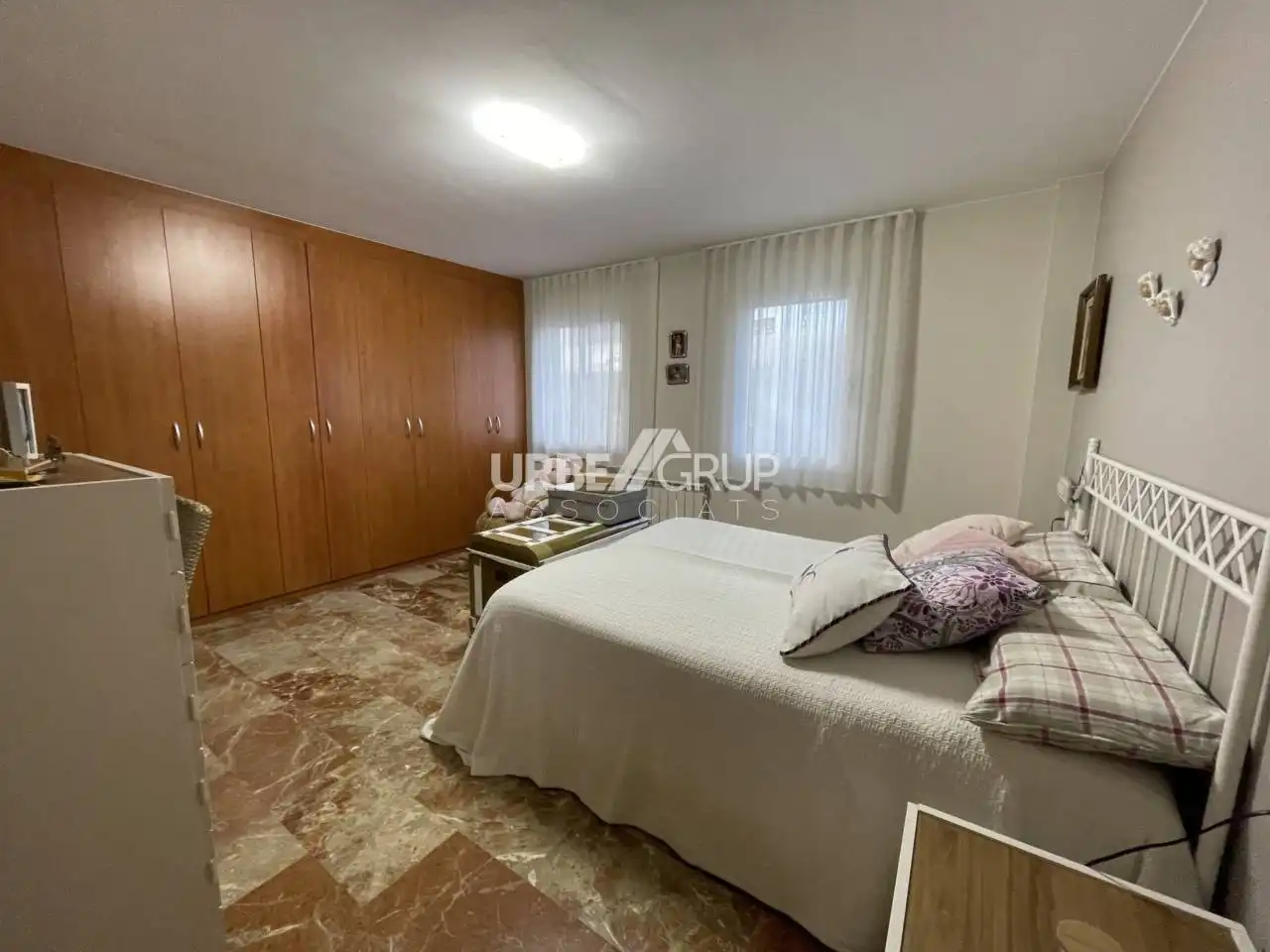 Schlafzimmer von Wohnung zum Verkauf in Terrassa mit Klimaanlage, Heizung und Privatgarten