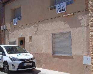 Vista exterior de Casa o xalet en venda en Boquiñeni amb Calefacció, Terrassa i Moblat