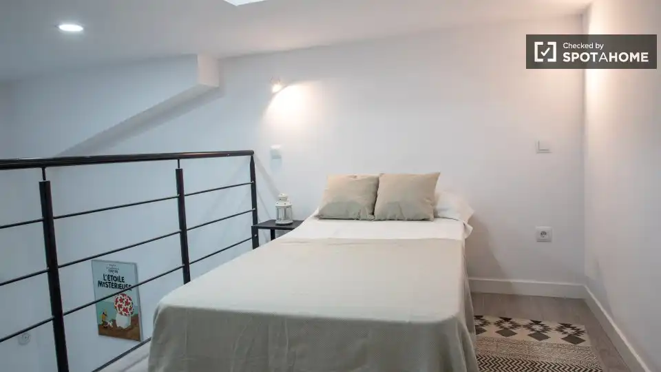 Piso de alquiler en Comillas