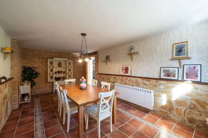 Menjador de Casa o xalet en venda en Valdemanco amb Calefacció, Terrassa i Traster