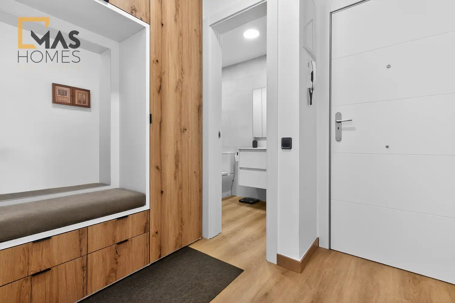 Wohnung zum Verkauf in Sabadell mit Klimaanlage, Heizung und Terrasse