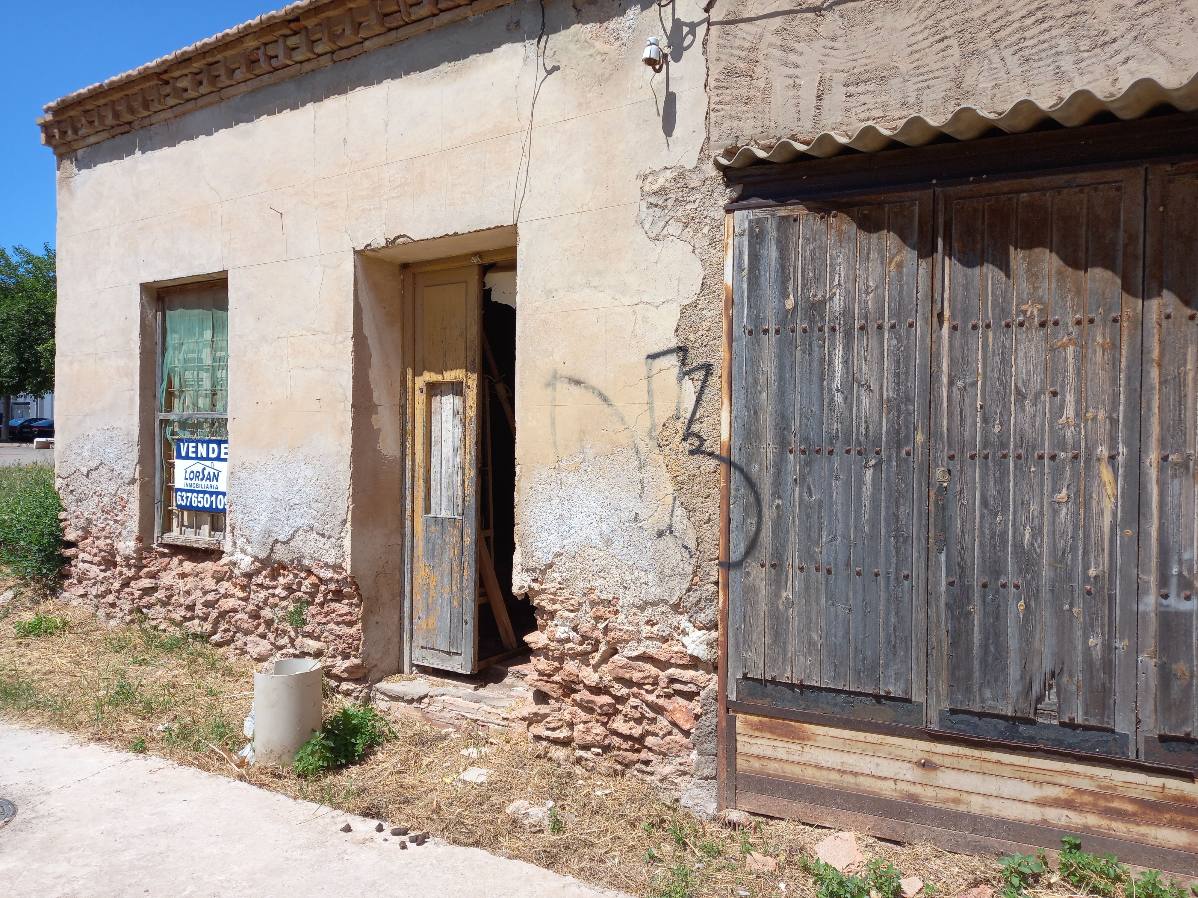 Casa o xalet en venda a Calle Pirineo, Los Dolores