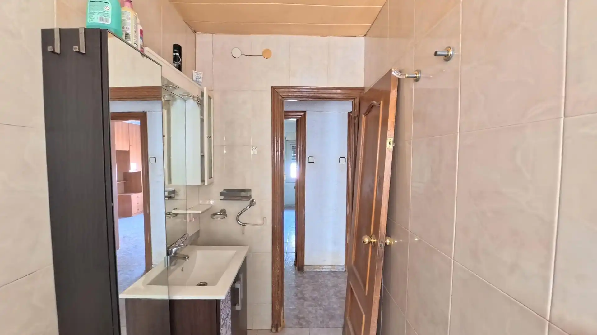 Baño de Piso en venta en Nou Barris