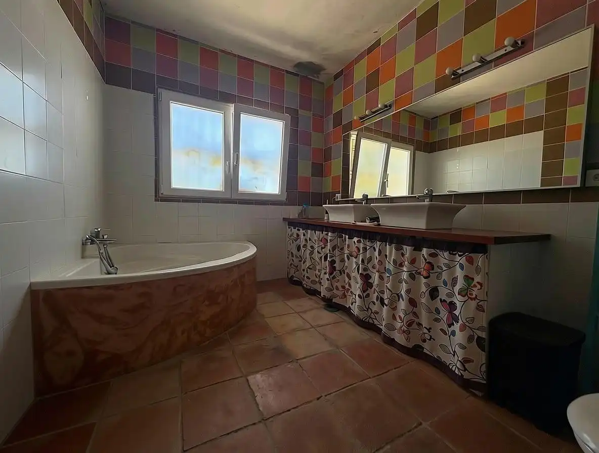 Bany de Casa o xalet en venda en Tarifa amb Jardí privat i Terrassa