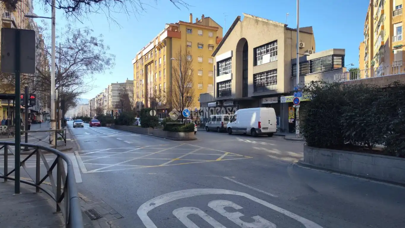 Aparcament amb ascensor en venda a C. Pintor Zuloaga, imagen 15