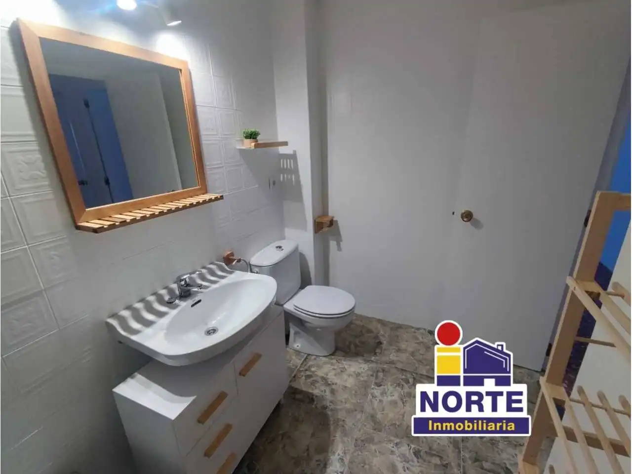 Baño de Piso de alquiler en Cocentaina con Balcón