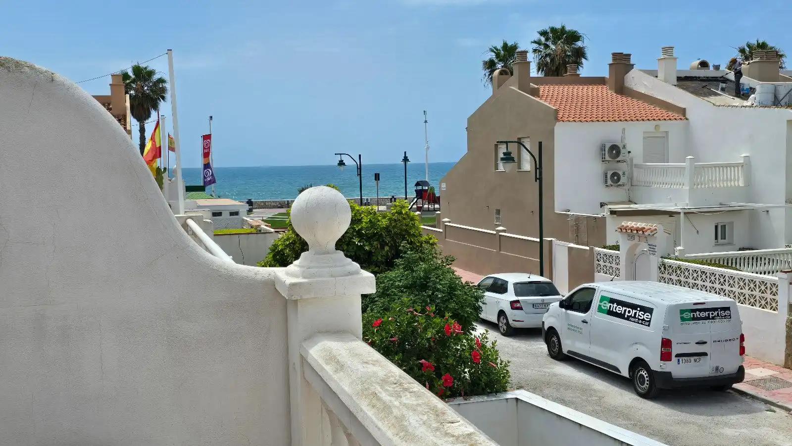 Außenansicht von Einfamilien-Reihenhaus zum Verkauf in Málaga mit Klimaanlage, Heizung und Schwimmbad