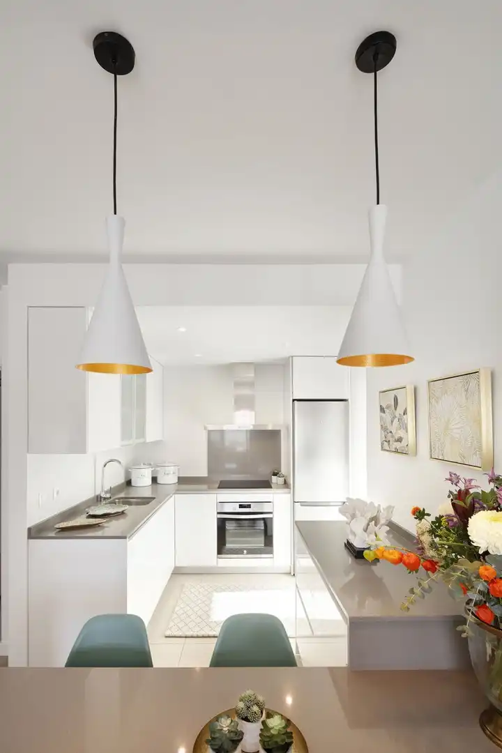 Cuina de Planta baixa en venda en Marbella amb Aire condicionat, Calefacció i Terrassa