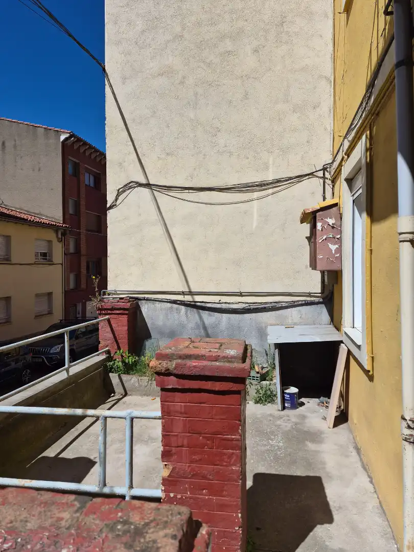 Außenansicht von Wohnung zum Verkauf in Ripoll mit Privatgarten und Abstellraum