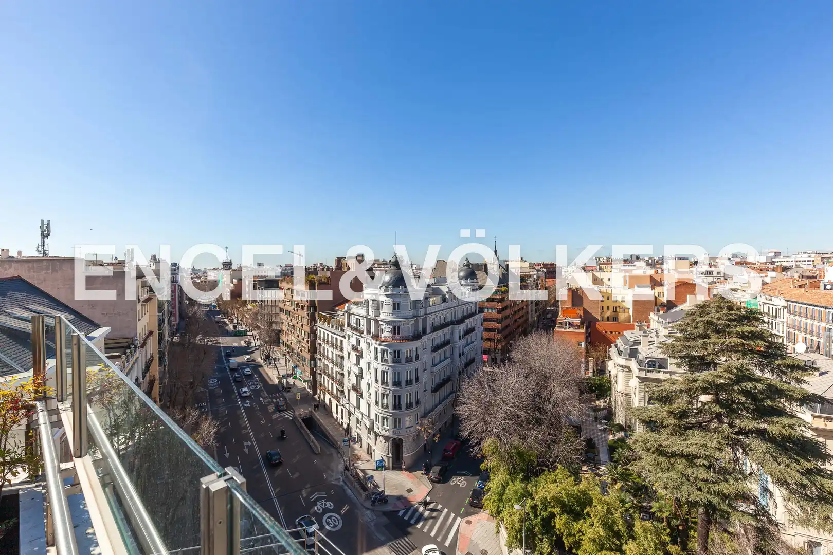 Vista exterior de Ático en venta en Madrid con Aire acondicionado, Calefacción y Terraza