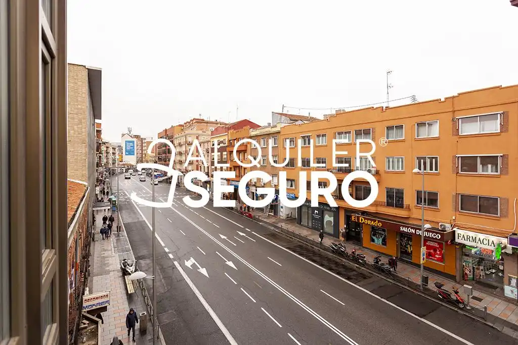 Vista exterior de Pis de lloguer en Madrid amb Aire condicionat, Calefacció i Piscina