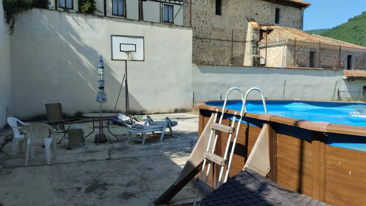 Piscina de Casa o chalet en venta en Pradillo con Calefacción, Jardín privado y Terraza