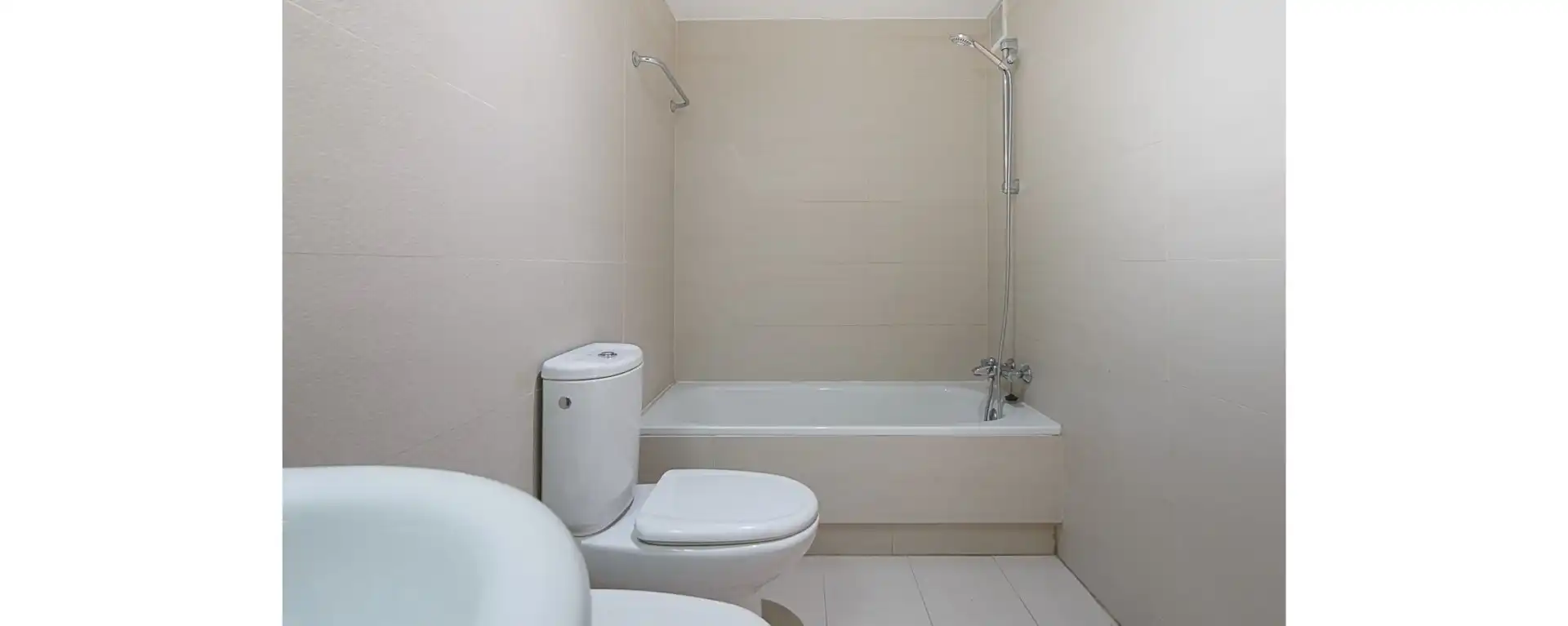 Bathroom of Flat for rent in Valdemoro