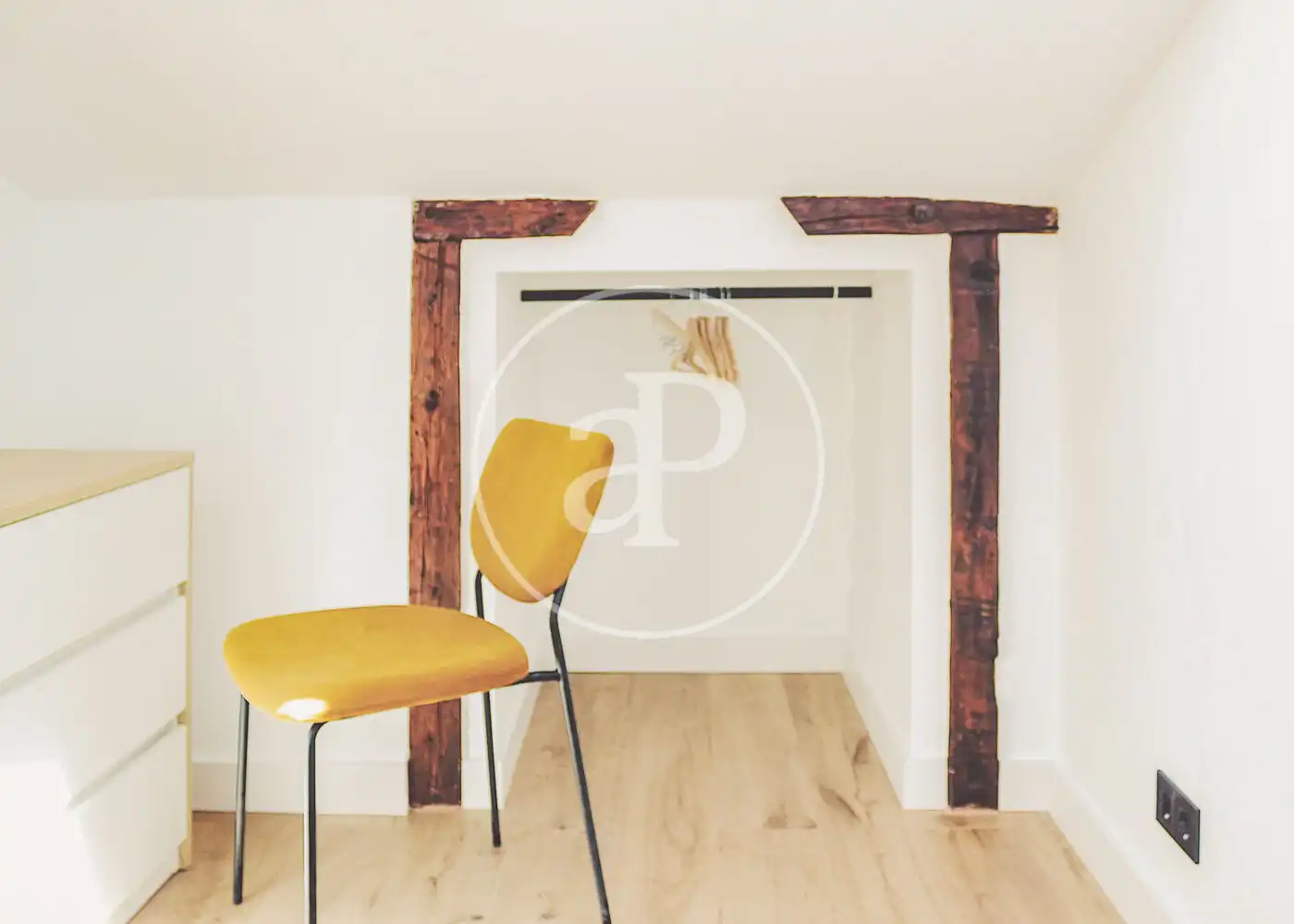 Flat for sale in Madrid  with Air Conditioner, Heating and Storage room