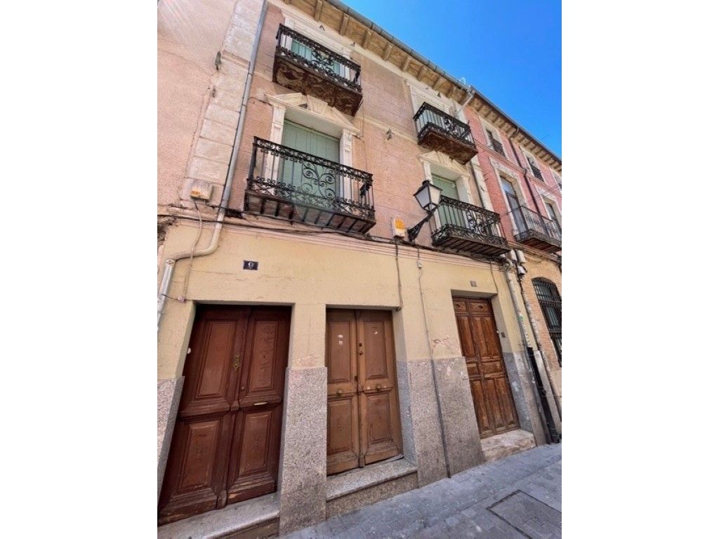 Edifici en venda a Peñafiel