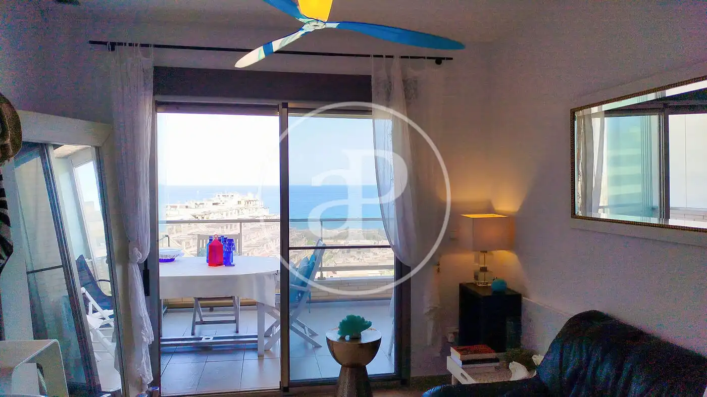 Sala d'estar de Pis en venda en Elche / Elx amb Aire condicionat, Calefacció i Jardí privat